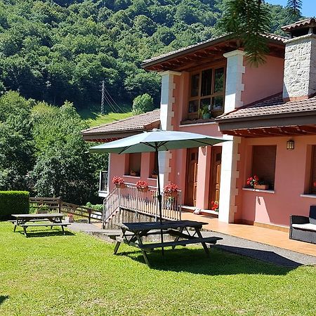 Apartamentos La Corona - Cabrales Carrena de Cabrales Εξωτερικό φωτογραφία
