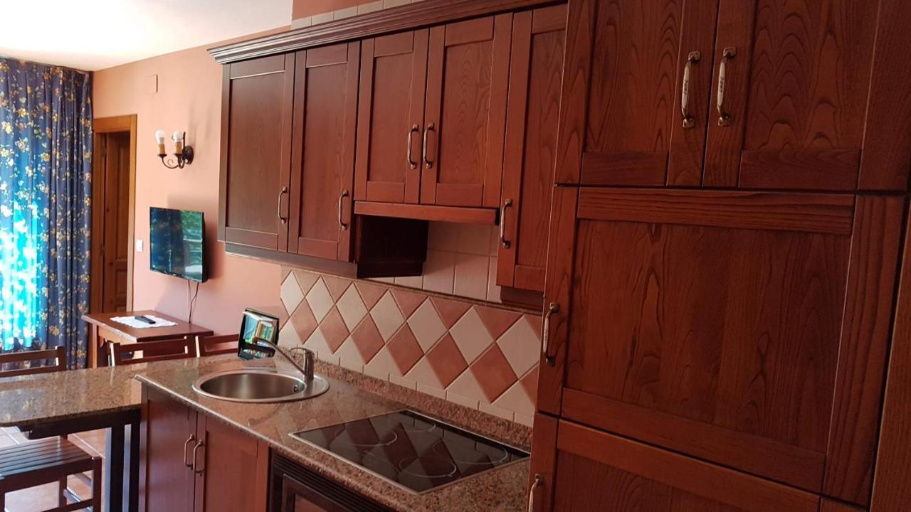 Apartamentos La Corona - Cabrales Carrena de Cabrales Εξωτερικό φωτογραφία