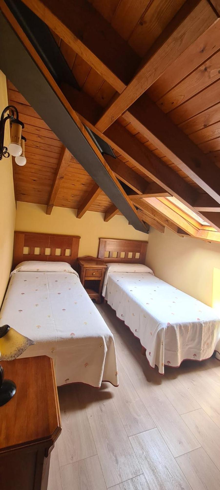 Apartamentos La Corona - Cabrales Carrena de Cabrales Εξωτερικό φωτογραφία